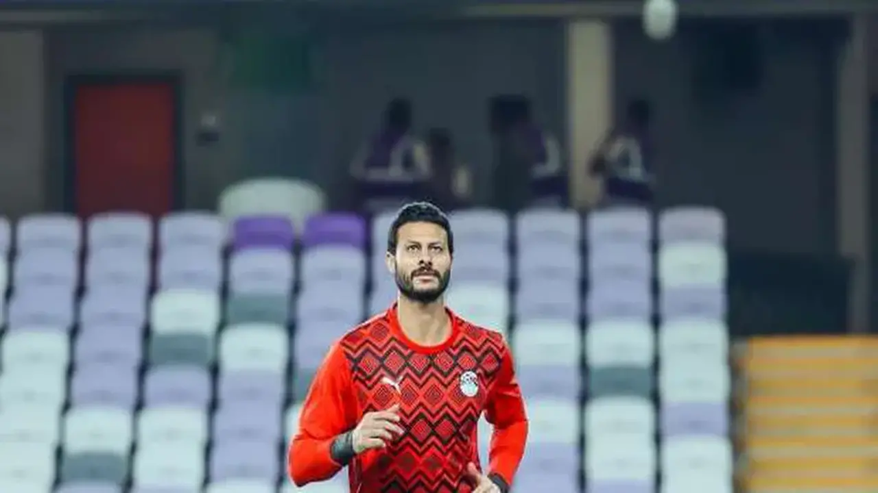 استبعاد محمد الشناوي من قائمة الأهلي لمواجهة الجيش الملكي يعود لإصابة عضلية تؤثر على جاهزيته